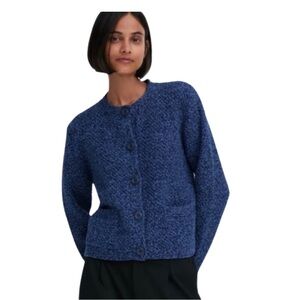 Chic Navy Blue Cardigan